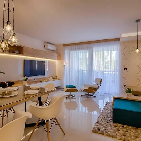 Apartamento Deluxe New - Few Steps From The - Luxury With Style - By Traveler Tourist Agency Krk