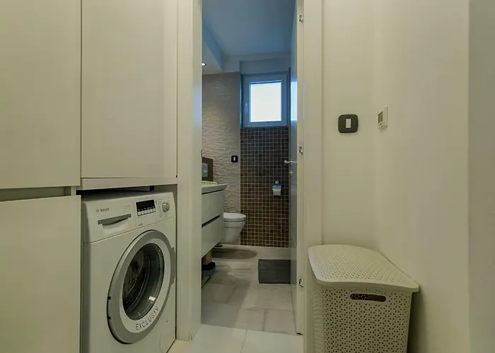 Deluxe By Traveler Tourist Agency Krk Apartment Krk Town