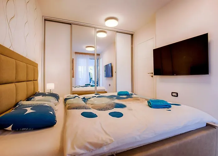 Deluxe By Traveler Tourist Agency Krk Apartment *