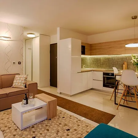 Deluxe New - Few Steps From The - Luxury With Style - By Traveler Tourist Agency Krk Apartament *