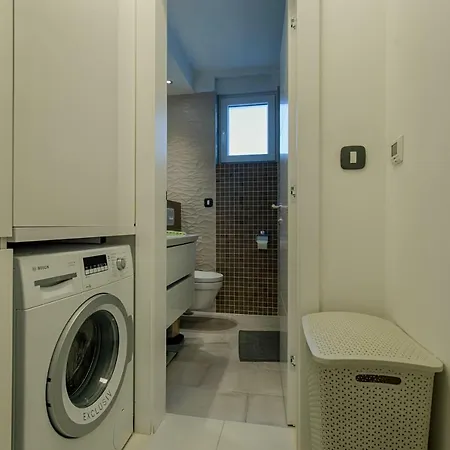 Deluxe New - Few Steps From The - Luxury With Style - By Traveler Tourist Agency Krk Apartament Krk Town