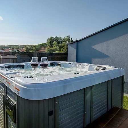 Apartament Deluxe New - Few Steps From The - Luxury With Style - By Traveler Tourist Agency Krk Krk Town