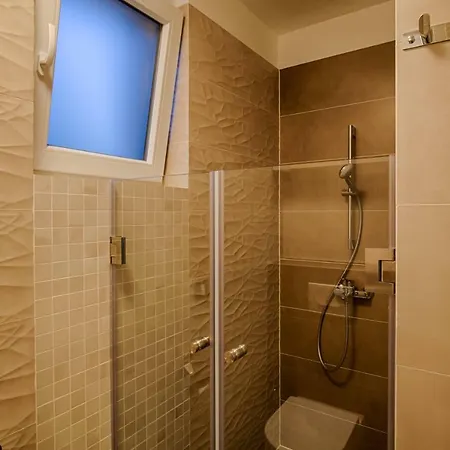 Deluxe New - Few Steps From The - Luxury With Style - By Traveler Tourist Agency Krk Krk Town