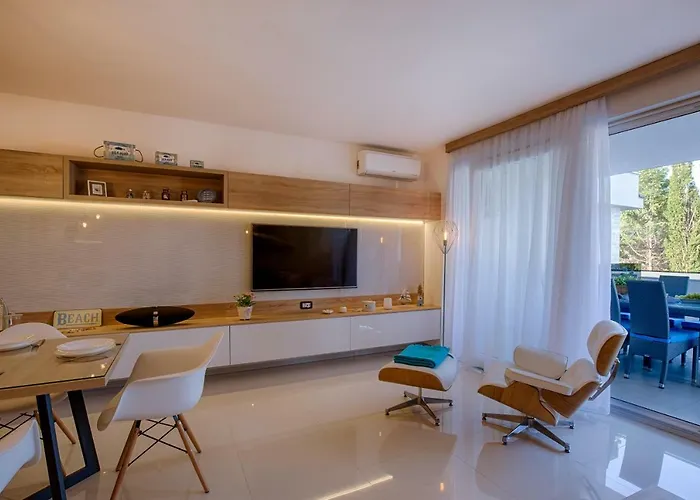 Deluxe New - Few Steps From The - Luxury With Style - By Traveler Tourist Agency Krk 아파트