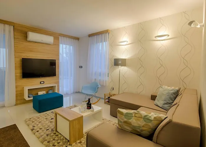 Deluxe New - Few Steps From The - Luxury With Style - By Traveler Tourist Agency Krk 아파트 *