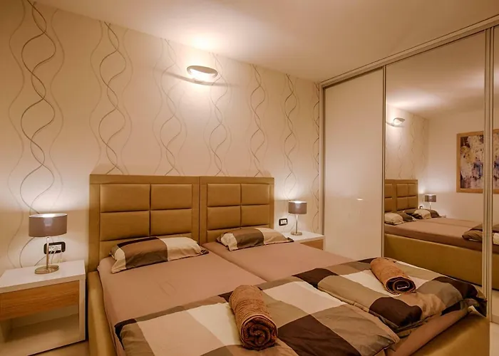 Deluxe New - Few Steps From The - Luxury With Style - By Traveler Tourist Agency Krk * 크르크
